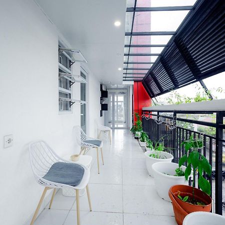 Urbanview Hotel Kota Tua Jakarta Extérieur photo