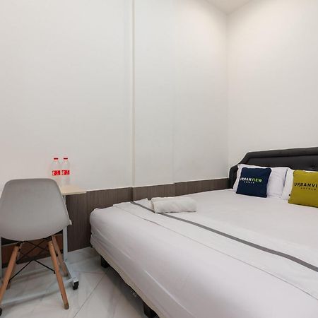 Urbanview Hotel Kota Tua Jakarta Extérieur photo